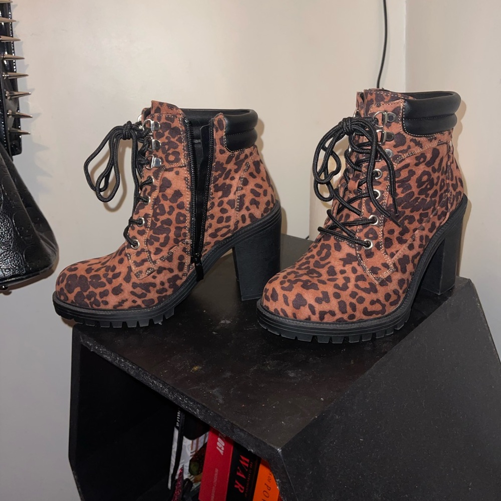 Torrid Leopard Lace up Ankle Boots 6 wide